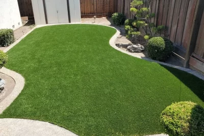 Cómo adaptar pasto artificial deportivo en patios o jardines residenciales